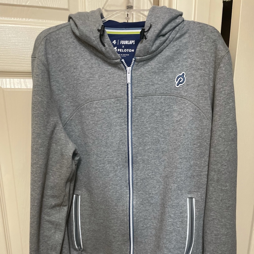 COPY - Peloton 4Laps zip up hoodie size L